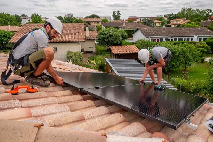 Maintenance panneaux photovoltaïques Mérignac