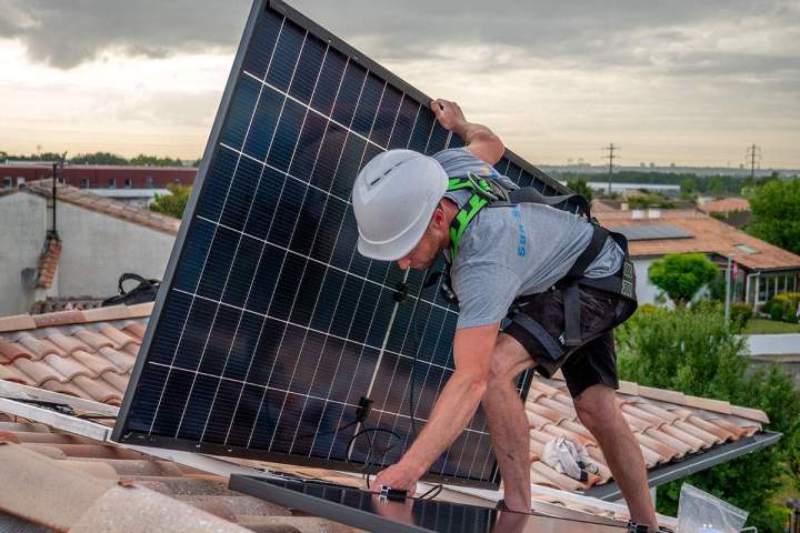Installation panneaux photovoltaïques Mérignac