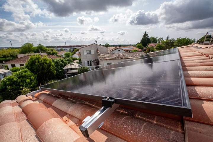 Installation panneaux photovoltaïques Mérignac